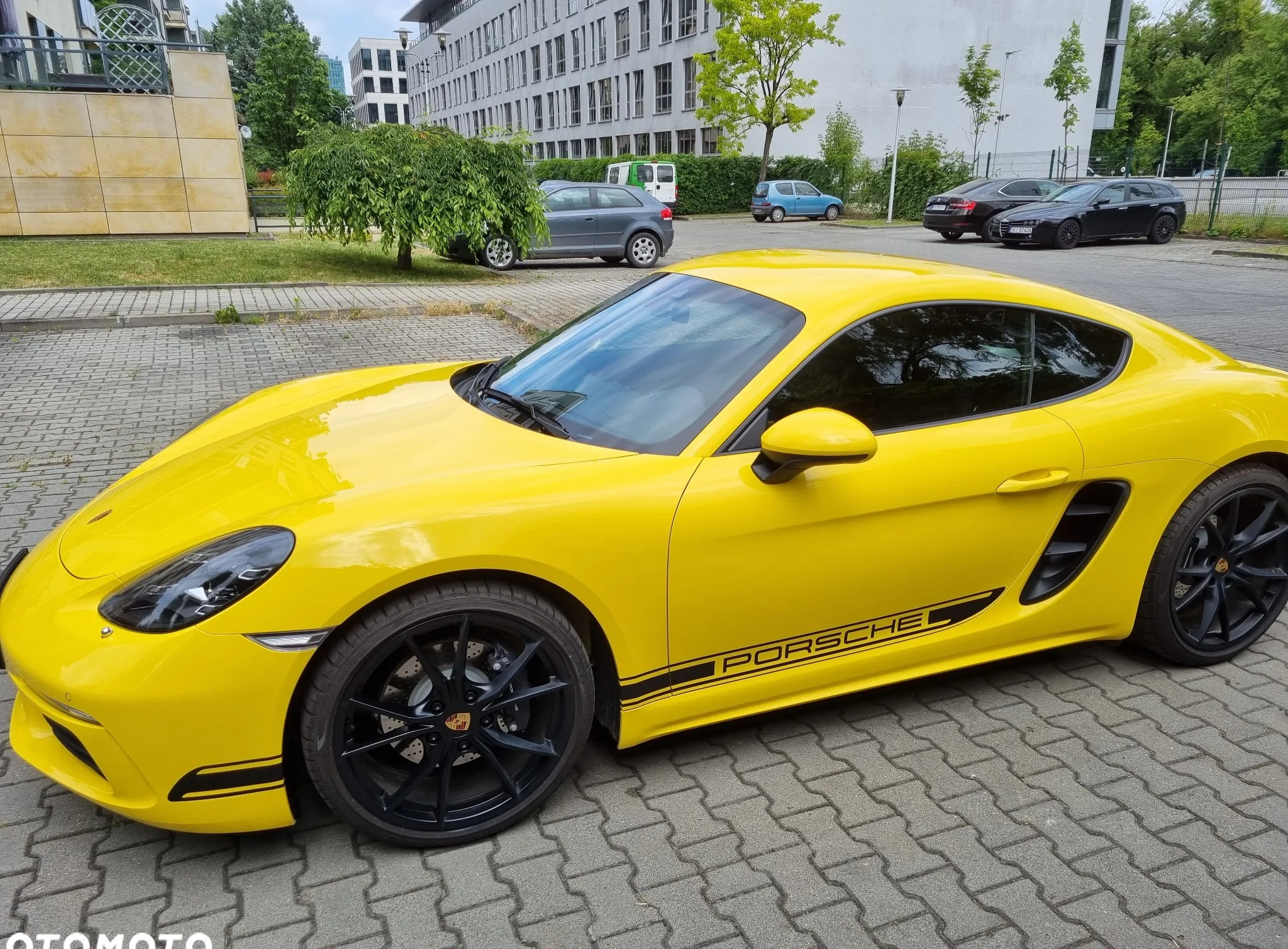 Porsche 718 Cayman cena 357500 przebieg: 2306, rok produkcji 2022 z Dukla małe 277